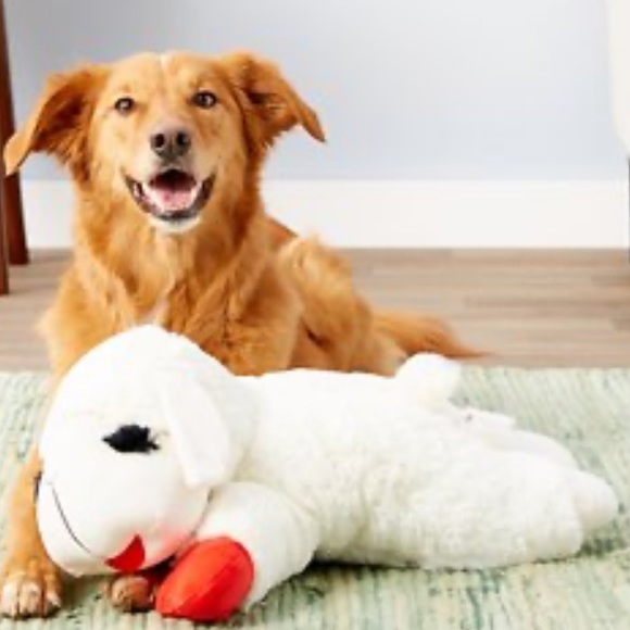 THE BIGGEST JUMBO “LAMB CHOP”.CLASSIC LICENSED PLUSH DOG TOY 25.5… - Picture 4 of 15